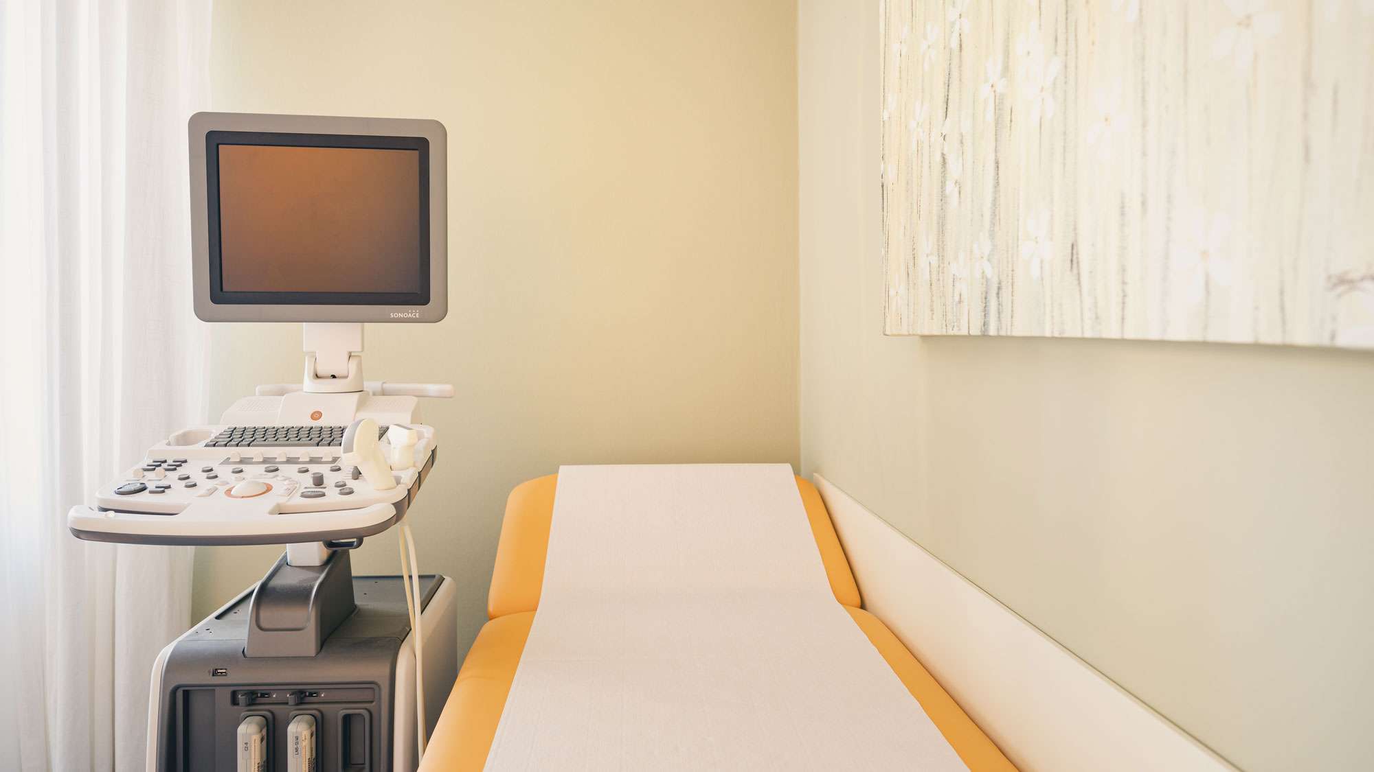 Allegemeinarzt Anke Risse - Behandlungszimmer3